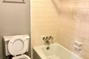 3400 Ambassador Row, Pantego, TX 76013 - Photo 18