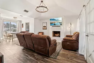 1202 N Sharpshire Dr, Waxahachie, TX 75165 - Photo 12