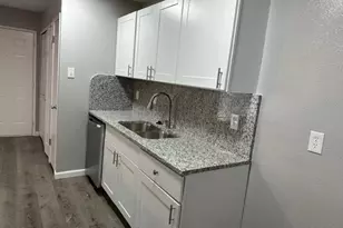 5204 Hendrix Dr, The Colony, TX 75056 - Photo 4