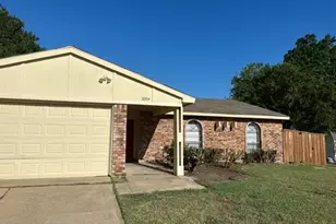 5204 Hendrix Dr, The Colony, TX 75056 - Photo 2