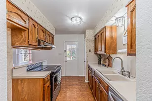 4211 Windhurst Dr, Arlington, TX 76015 - Photo 14