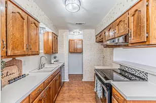 4211 Windhurst Dr, Arlington, TX 76015 - Photo 16