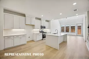 3553 Pierce Ln, Grand Prairie, TX 75052 - Photo 4