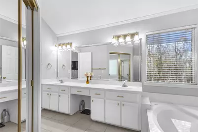 4025 Lamorna Drive, Plano, TX 75093 - Photo 20