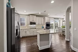 320 Sherbrook St, Van Alstyne, TX 75495 - Photo 6