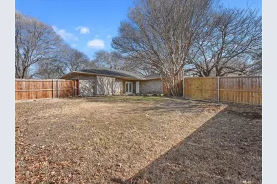 146 Meadowbrook Drive, DeSoto, TX 75115 - Photo 26