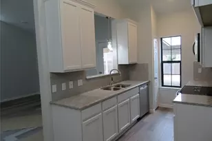 2709 Stratford Ct, Euless, TX 76039 - Photo 2