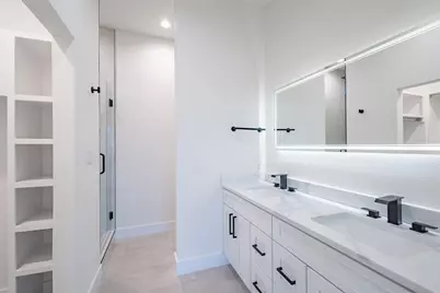 1614 N Fitzhugh Avenue #204, Dallas, TX 75204 - Photo 22
