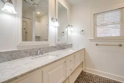 1901 Tremont Avenue, Fort Worth, TX 76107 - Photo 26