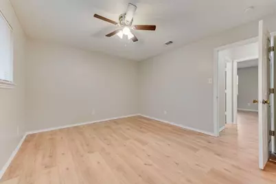 1726 W Sanford Street #D, Arlington, TX 76012 - Photo 8