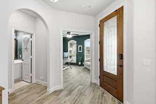 924 Timber Ridge Dr, Justin, TX 76247 - Photo 2