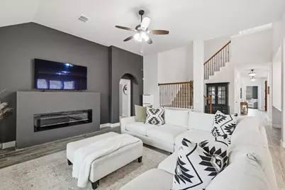 924 Timber Ridge Drive, Justin, TX 76247 - Photo 16