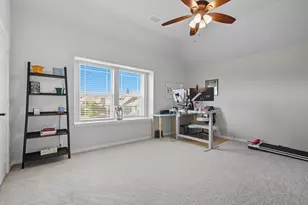 703 Oakcrest Dr, Justin, TX 76247 - Photo 32