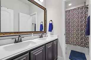 703 Oakcrest Dr, Justin, TX 76247 - Photo 20