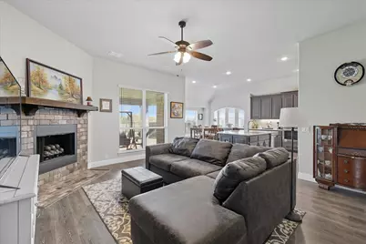 703 Oakcrest Drive, Justin, TX 76247 - Photo 10