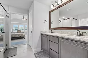 703 Oakcrest Dr, Justin, TX 76247 - Photo 18