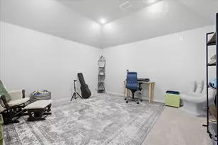 703 Oakcrest Dr, Justin, TX 76247 - Photo 28