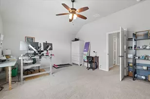 703 Oakcrest Dr, Justin, TX 76247 - Photo 32