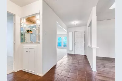 2717 Still Meadow Road, Irving, TX 75060 - Photo 2