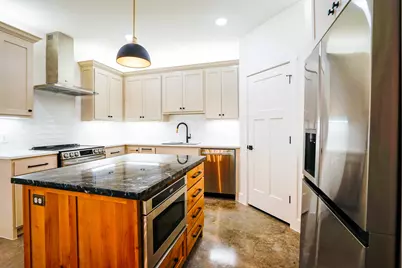 108 Cardinal Woods Court, Granbury, TX 76049 - Photo 4