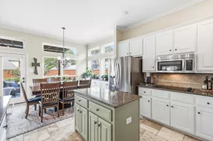 340 Park Valley Dr, Coppell, TX 75019 - Photo 16