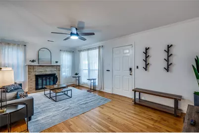 1025 Cleckler Avenue, Fort Worth, TX 76111 - Photo 2