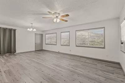 1401 N Rockwall Avenue, Terrell, TX 75160 - Photo 12