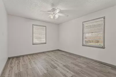 1401 N Rockwall Avenue, Terrell, TX 75160 - Photo 16