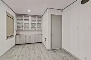 1401 N Rockwall Ave, Terrell, TX 75160 - Photo 10