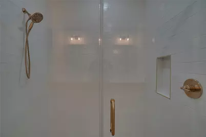 110 Cardinal Woods Court, Granbury, TX 76049 - Photo 12