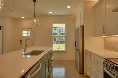 112 Cardinal Woods Court, Granbury, TX 76049 - Photo 6