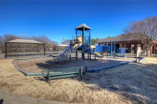 4022 Norwich Dr, Garland, TX 75043 - Photo 36