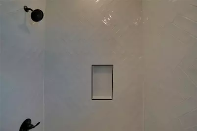 211 Cardinal Woods Court, Granbury, TX 76049 - Photo 24