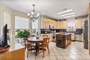 1910 Maplewood Dr, Weatherford, TX 76087 - Photo 10