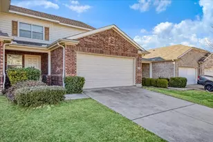 7405 Howling Coyote Ln, Fort Worth, TX 76131 - Photo 2