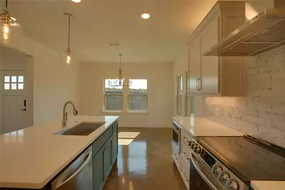 300 Red Bird Ridge, Granbury, TX 76049 - Photo 4