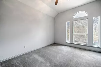 400 Dale Hollow Road, Fort Worth, TX 76103 - Photo 18