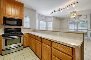 400 Dale Hollow Rd, Fort Worth, TX 76103 - Photo 12