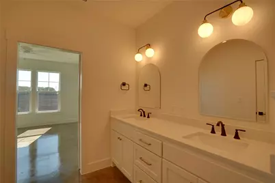 302 Red Bird Ridge, Granbury, TX 76049 - Photo 16