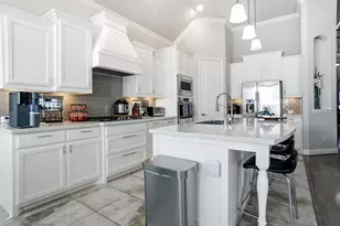 908 Canyon Oak Dr, Euless, TX 76039 - Photo 8