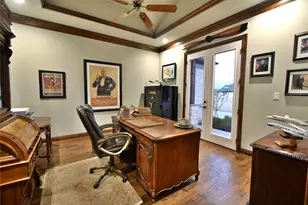 9403 King Air Dr, Granbury, TX 76049 - Photo 10
