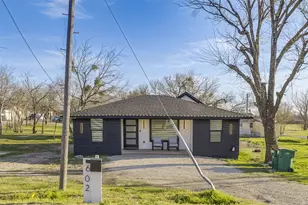 602 Ferris Rd, Ferris, TX 75125 - Photo 32