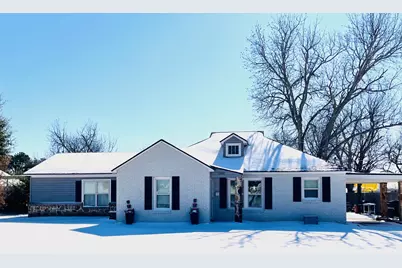 1308 4th Street, Graham, TX 76450 - Photo 2