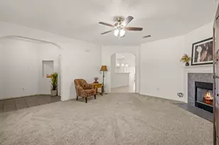 105 Thoroughbred Dr, Krum, TX 76249 - Photo 8