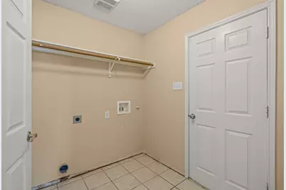 105 Thoroughbred Drive, Krum, TX 76249 - Photo 14