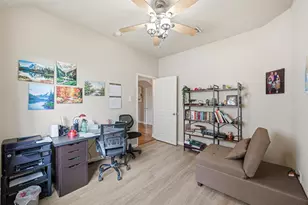 9737 Old Field Dr, McKinney, TX 75072 - Photo 6