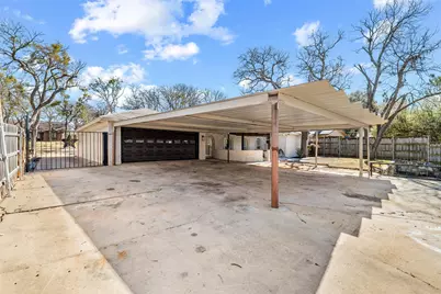 420 Lake Louise Court, Fort Worth, TX 76103 - Photo 28