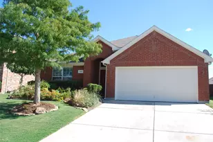 1017 Pebblecreek Dr, Burleson, TX 76028 - Photo 36