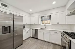 9670 Lynbrook Dr, Dallas, TX 75238 - Photo 12