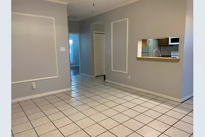 1609 Marsh Lane #110, Carrollton, TX 75006 - Photo 2